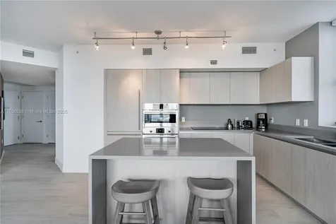 4010 S Ocean Drive Hollywood FL 33019
