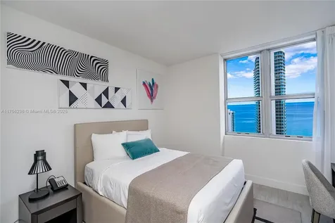 4010 S Ocean Drive Hollywood FL 33019