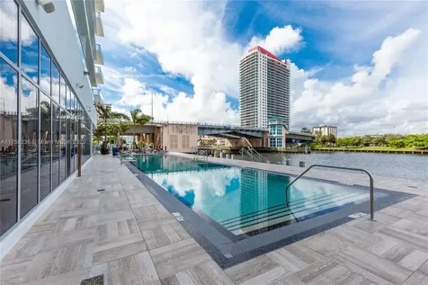 4010 S Ocean Drive Hollywood FL 33019