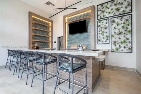 4010 S Ocean Drive Hollywood FL 33019