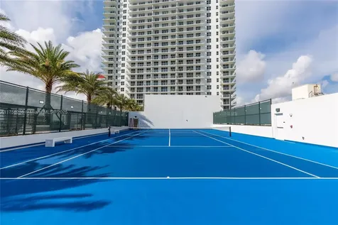 4010 S Ocean Drive Hollywood FL 33019