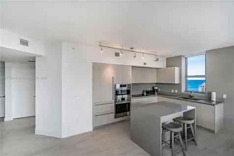 4010 S Ocean Drive Hollywood FL 33019