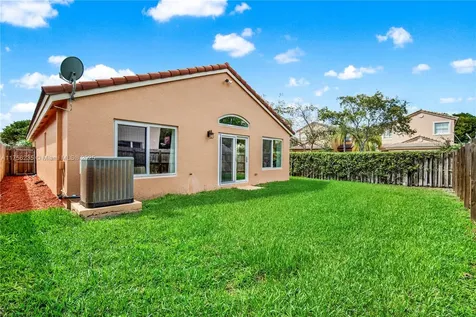1507 SE 20th Place Homestead FL 33035