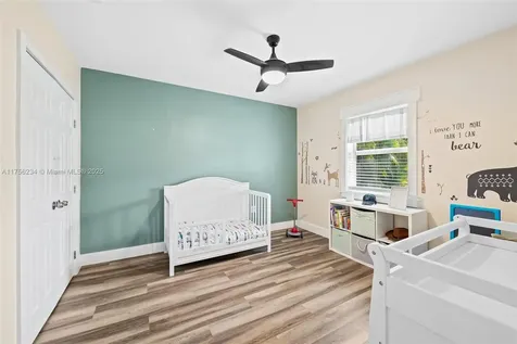 621 NW 37th Street Oakland Park FL 33309