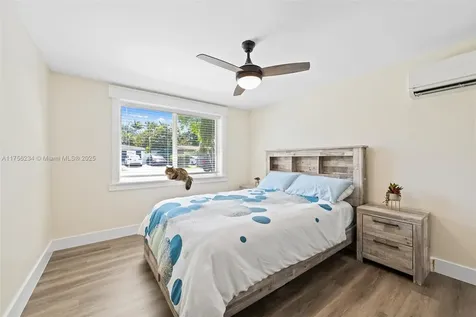 621 NW 37th Street Oakland Park FL 33309