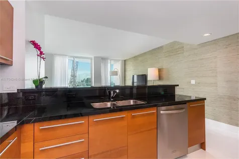 253 NE 2nd Street Miami FL 33132