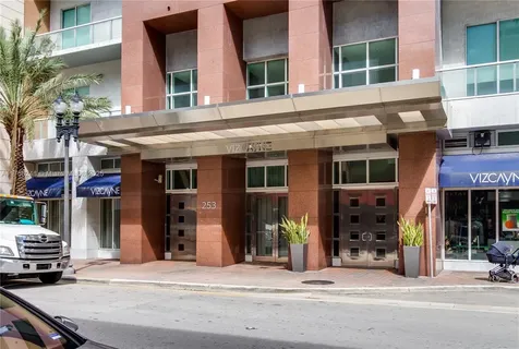 253 NE 2nd Street Miami FL 33132