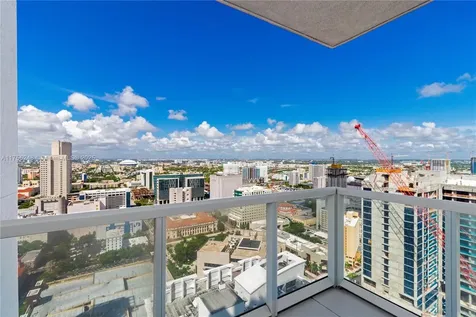 253 NE 2nd Street Miami FL 33132
