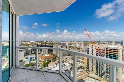 253 NE 2nd Street Miami FL 33132