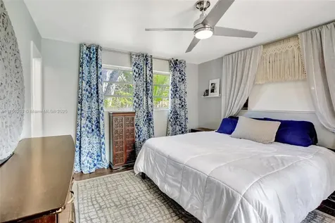 5640 SW 3rd Street Plantation FL 33317
