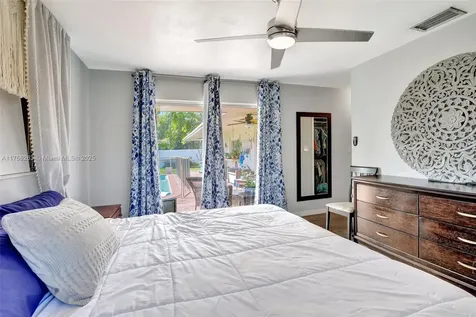 5640 SW 3rd Street Plantation FL 33317