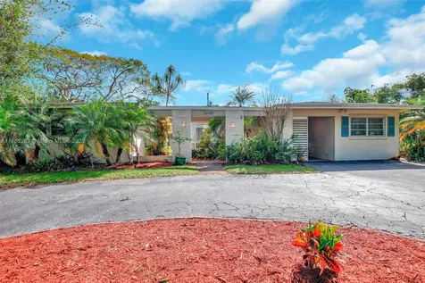 5640 SW 3rd Street Plantation FL 33317
