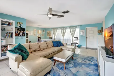 5640 SW 3rd Street Plantation FL 33317