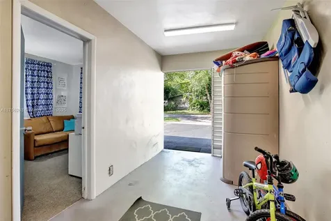 5640 SW 3rd Street Plantation FL 33317