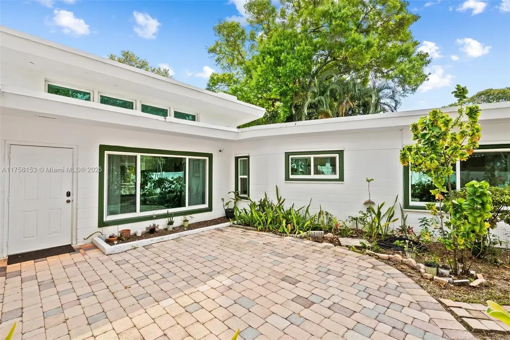 836 SW 18th Court Fort Lauderdale FL 33315