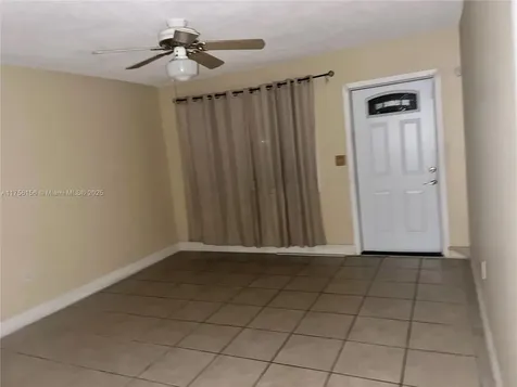 5531 SW 38th Street West Park FL 33023
