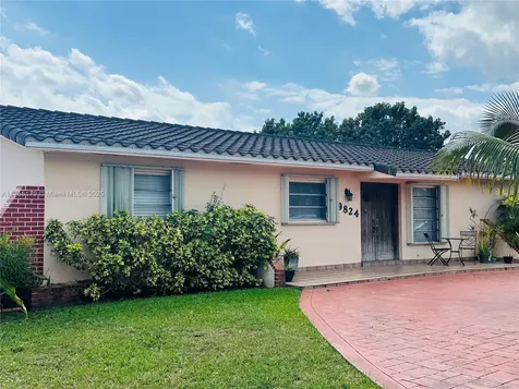 9824 SW 26th Terrace Miami FL 33165