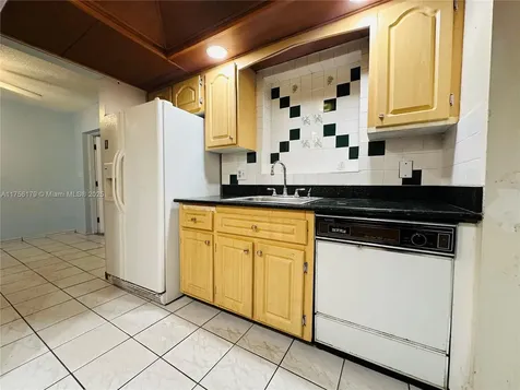 9824 SW 26th Terrace Miami FL 33165