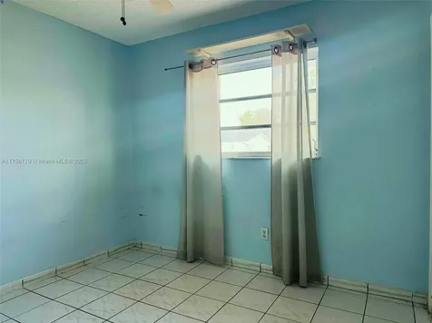 9824 SW 26th Terrace Miami FL 33165