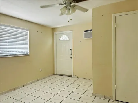 9824 SW 26th Terrace Miami FL 33165