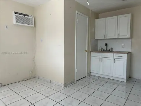 9824 SW 26th Terrace Miami FL 33165