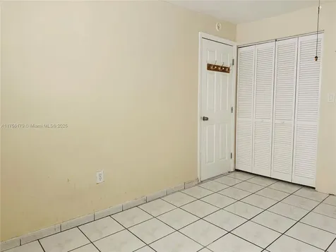 9824 SW 26th Terrace Miami FL 33165