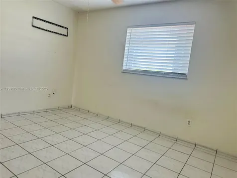 9824 SW 26th Terrace Miami FL 33165
