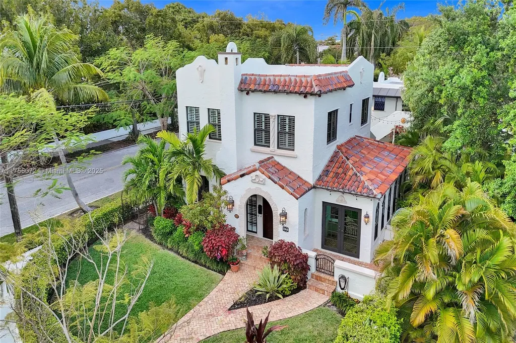 621 Biscayne Drive West Palm Beach FL 33401