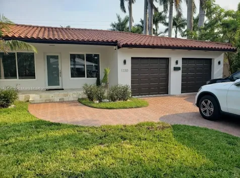 1230 Jefferson Street Hollywood FL 33019