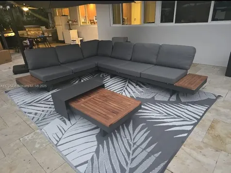 1230 Jefferson Street Hollywood FL 33019