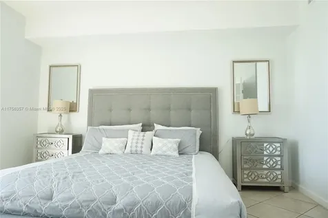 17555 Atlantic Boulevard Sunny Isles Beach FL 33160