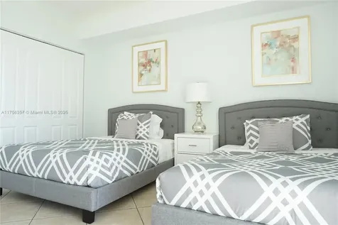 17555 Atlantic Boulevard Sunny Isles Beach FL 33160