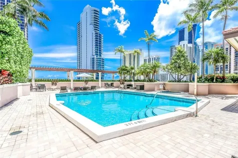 17555 Atlantic Boulevard Sunny Isles Beach FL 33160