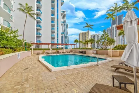 17555 Atlantic Boulevard Sunny Isles Beach FL 33160