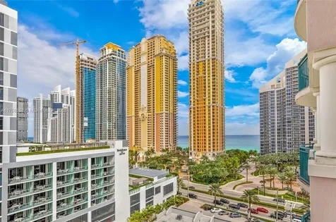 17555 Atlantic Boulevard Sunny Isles Beach FL 33160