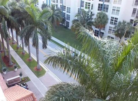 17555 Atlantic Boulevard Sunny Isles Beach FL 33160