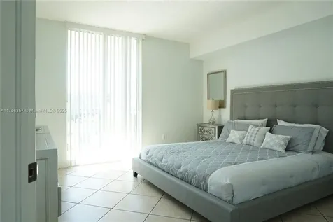 17555 Atlantic Boulevard Sunny Isles Beach FL 33160