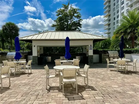 2801 NE 183rd Street Aventura FL 33160