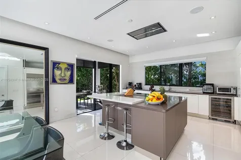 7360 SW 53rd Place Miami FL 33143