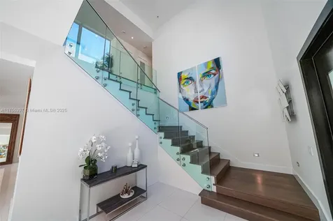 7360 SW 53rd Place Miami FL 33143