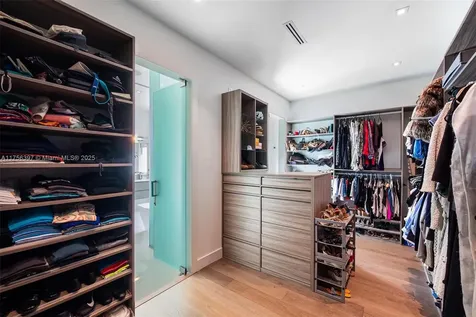 7360 SW 53rd Place Miami FL 33143