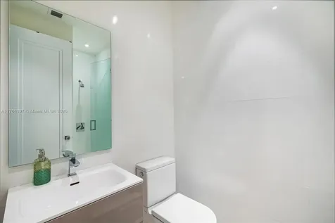 7360 SW 53rd Place Miami FL 33143