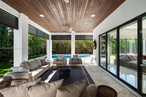 7360 SW 53rd Place Miami FL 33143