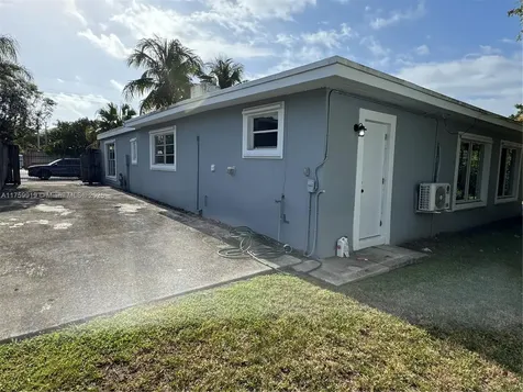 12520 SW 84th Avenue Road Miami FL 33156