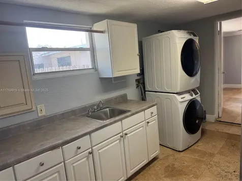 12520 SW 84th Avenue Road Miami FL 33156