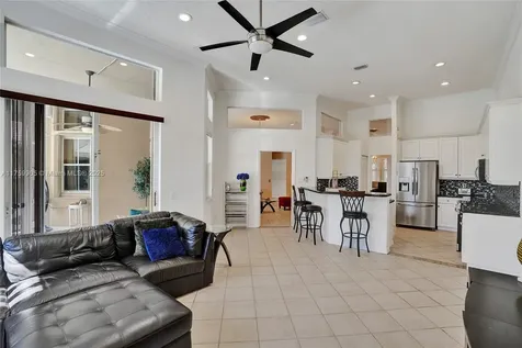 1436 Blue Jay Circle Weston FL 33327