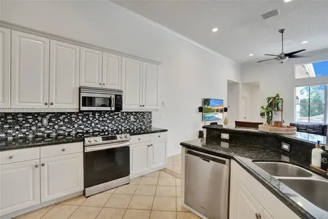 1436 Blue Jay Circle Weston FL 33327