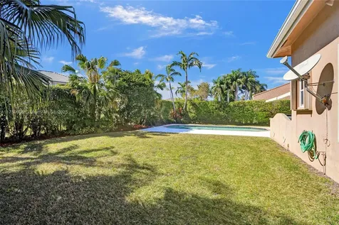 1436 Blue Jay Circle Weston FL 33327
