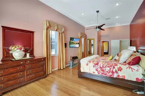 1436 Blue Jay Circle Weston FL 33327