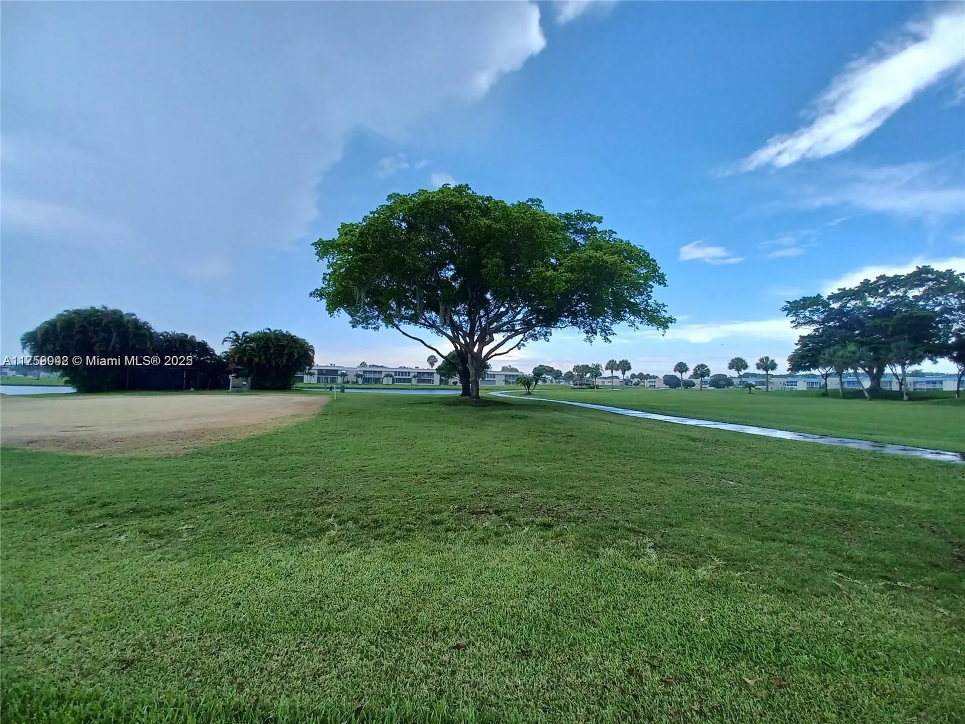 559 Normandy L Delray Beach FL 33484